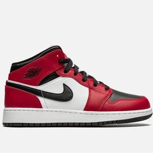 Nike Air Jordan 1 Mid Chicago Black Toe 554725-069 Size 7Y / Women’s 8.5